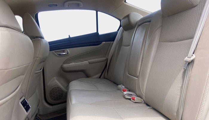 2018 Maruti Ciaz ZETA 1.4  AT PETROL, Petrol, Automatic, 25,333 km, Right Side Rear Door Cabin