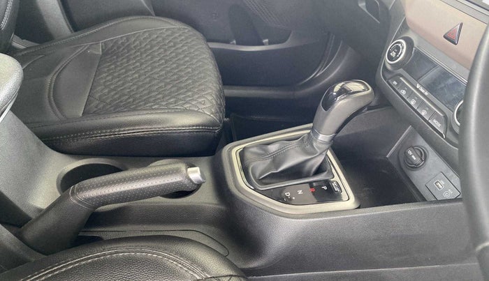2017 Hyundai Creta SX PLUS AT 1.6 DIESEL, Diesel, Automatic, 51,893 km, Gear Lever