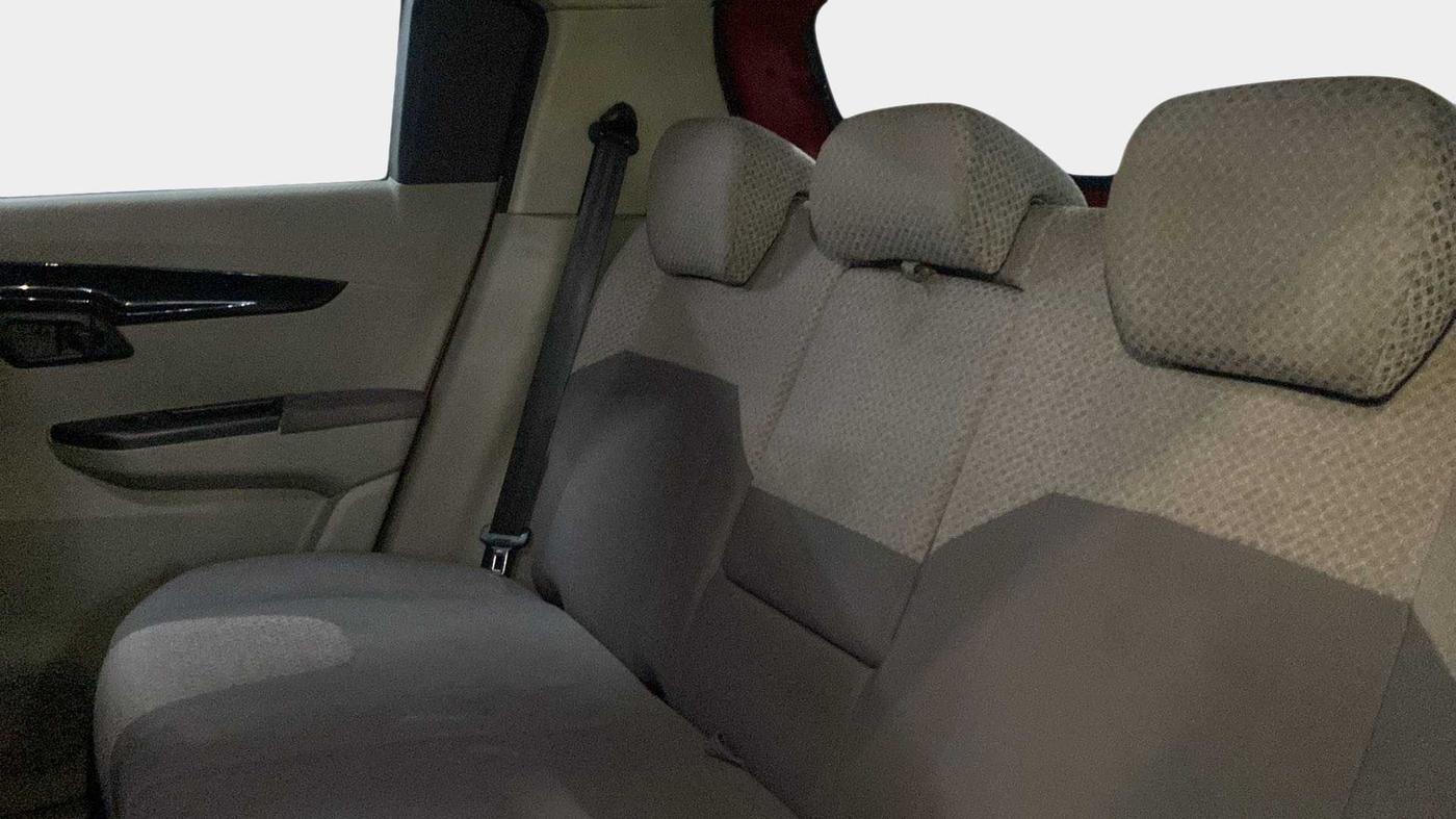 2016 Mahindra Kuv100 K8 5 STR, Petrol, Manual, 27,455 km, Right Side Rear Door Cabin