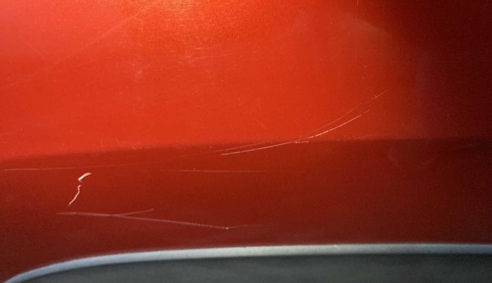 2016 Mahindra Kuv100 K8 5 STR, Petrol, Manual, 27,455 km, Right fender - Minor scratches