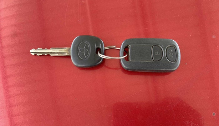 2013 Toyota Etios G, Petrol, Manual, 27,735 km, Key Close Up