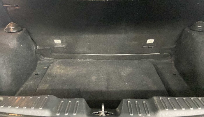 2020 Tata ALTROZ XZ PETROL, Petrol, Manual, 57,955 km, Boot Inside