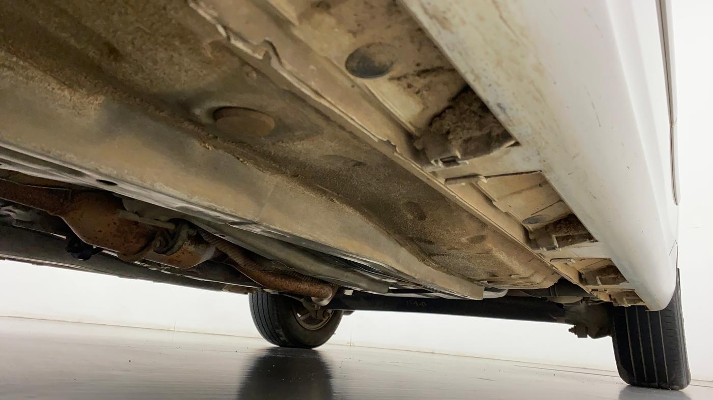 2013 Toyota Corolla Altis GL PETROL, Petrol, Manual, 1,18,123 km, Right Side Underbody