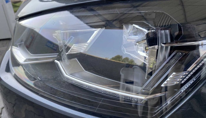 2020 Volkswagen Vento HIGHLINE PLUS 1.0L TSI, Petrol, Manual, 42,650 km, Left headlight - Minor scratches