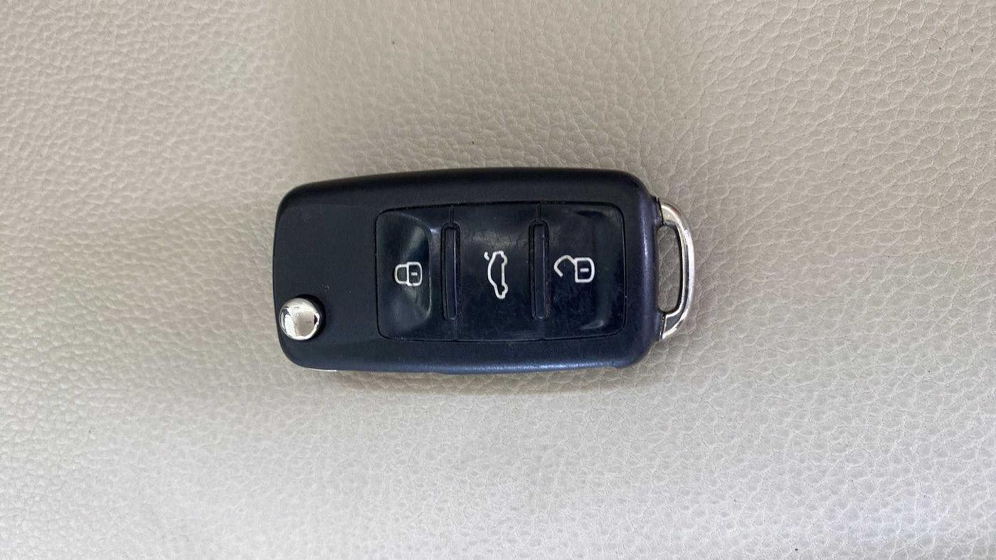 2020 Volkswagen Vento HIGHLINE PLUS 1.0L TSI, Petrol, Manual, 42,650 km, Key Close Up