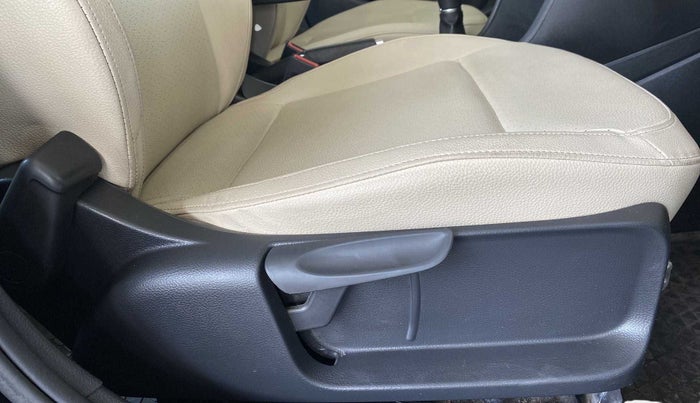 2020 Volkswagen Vento HIGHLINE PLUS 1.0L TSI, Petrol, Manual, 42,650 km, Driver Side Adjustment Panel