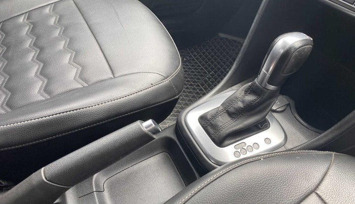 2019 Volkswagen Vento HIGHLINE PLUS 1.2 AT 16 ALLOY, Petrol, Automatic, 45,744 km, Gear Lever