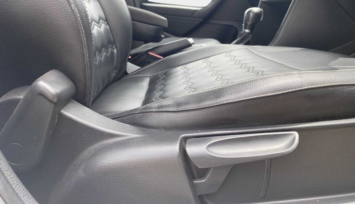 2019 Volkswagen Vento HIGHLINE PLUS 1.2 AT 16 ALLOY, Petrol, Automatic, 45,744 km, Driver Side Adjustment Panel