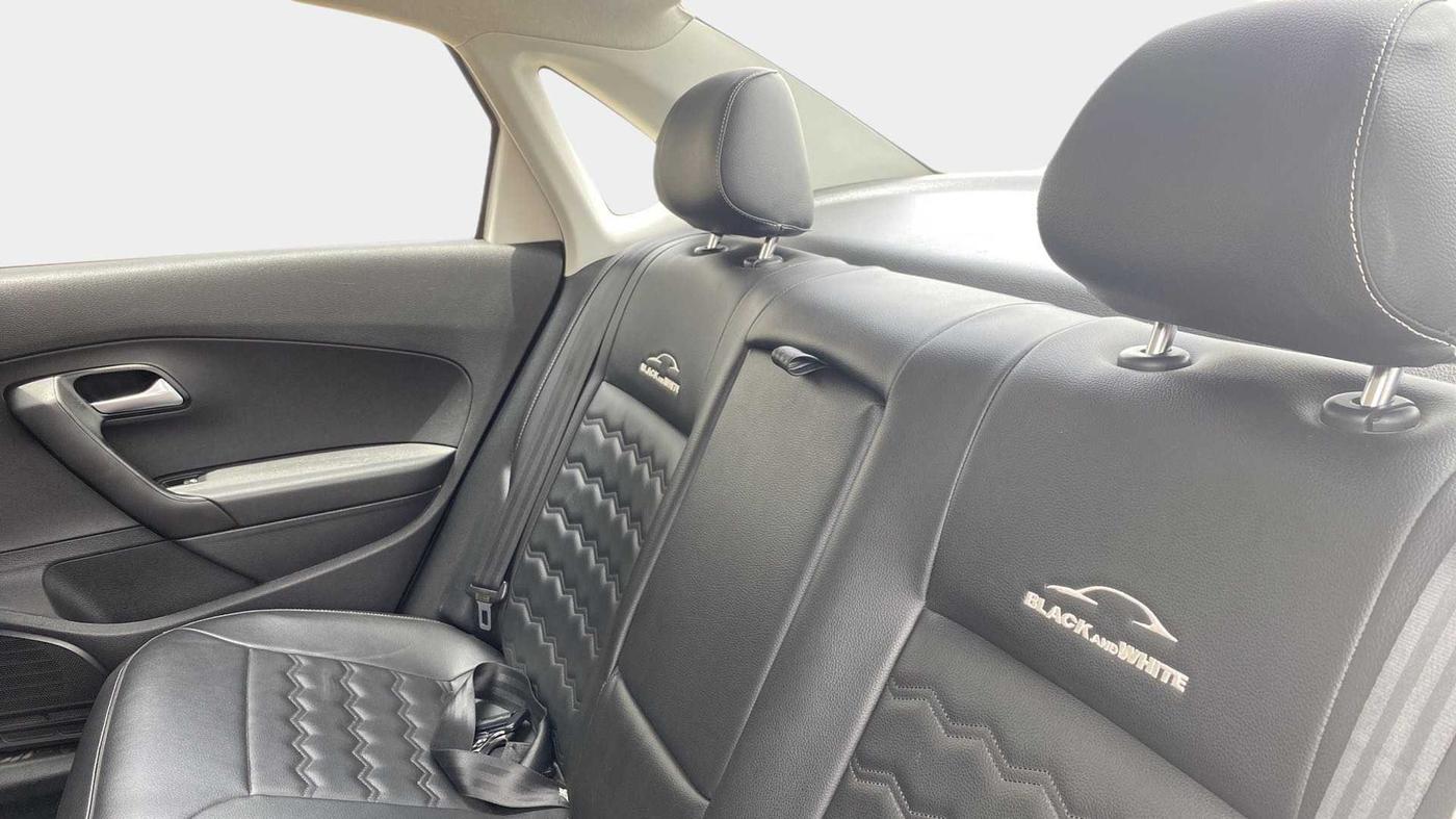 2019 Volkswagen Vento HIGHLINE PLUS 1.2 AT 16 ALLOY, Petrol, Automatic, 45,744 km, Right Side Rear Door Cabin