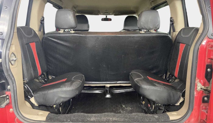2019 Mahindra TUV300 T8, Diesel, Manual, 30,227 km, Third Seat Row ( optional )