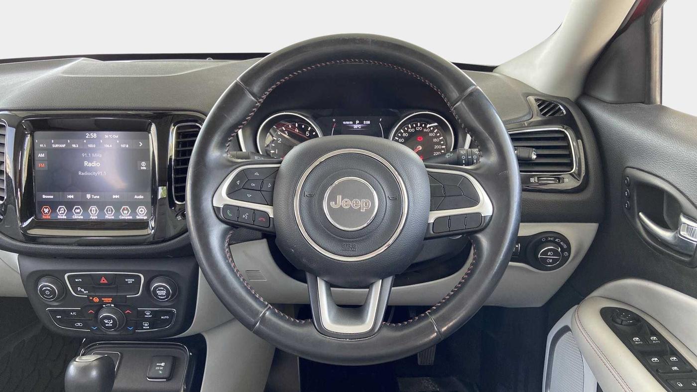 2019 Jeep Compass LIMITED PLUS PETROL AT, Petrol, Automatic, 1,14,643 km, Steering Wheel Close Up