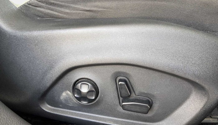 2019 Jeep Compass LIMITED PLUS PETROL AT, Petrol, Automatic, 1,14,643 km, Driver Side Adjustment Panel