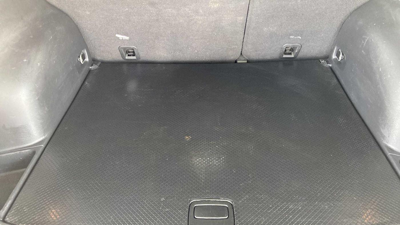 2019 Jeep Compass LIMITED PLUS PETROL AT, Petrol, Automatic, 1,14,643 km, Boot Inside