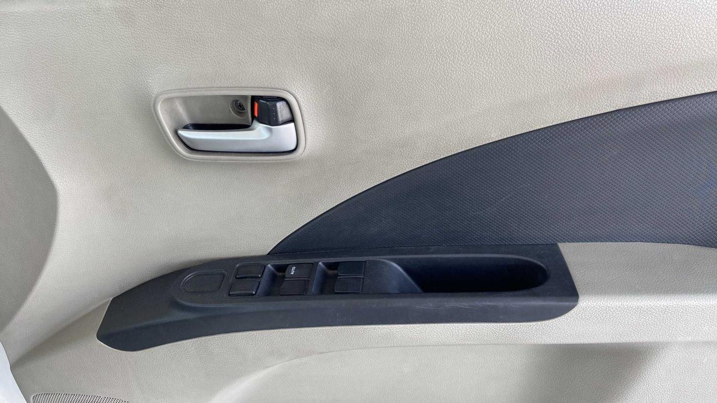 2016 Maruti Celerio VXI, Petrol, Manual, 92,707 km, Driver Side Door Panels Control