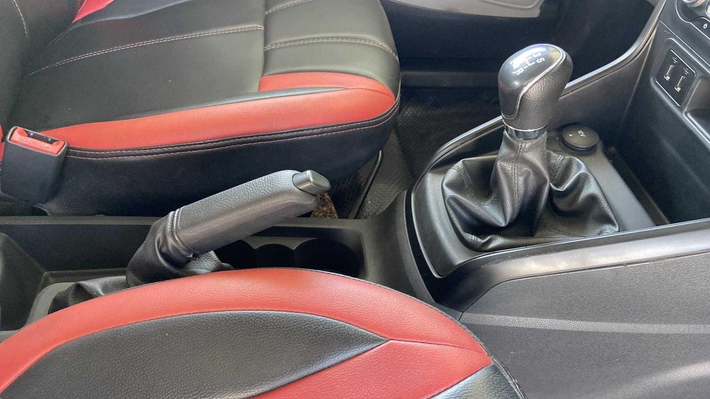 2020 Ford Ecosport TREND 1.5L PETROL, Petrol, Manual, 26,364 km, Gear Lever