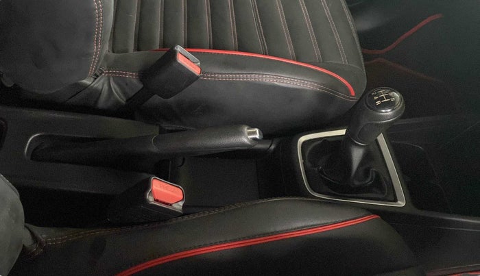 2018 Maruti Swift ZXI PLUS, Petrol, Manual, 62,515 km, Gear Lever