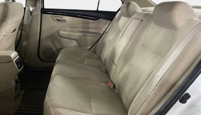 2018 Maruti Ciaz SIGMA DIESEL 1.3, Diesel, Manual, 98,779 km, Right Side Rear Door Cabin