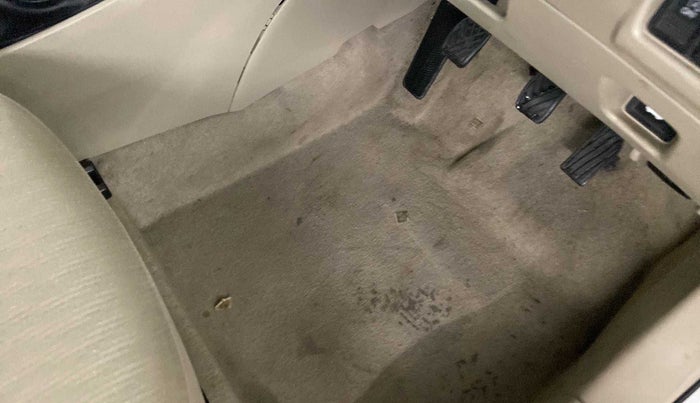 2018 Maruti Ciaz SIGMA DIESEL 1.3, Diesel, Manual, 98,779 km, Flooring - Minor discolouration