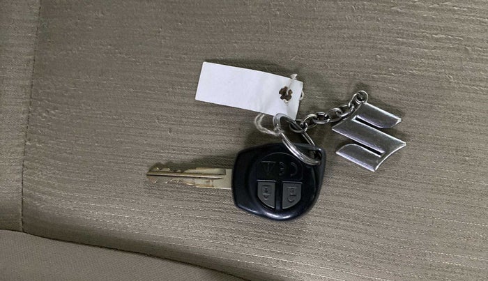 2018 Maruti Ciaz SIGMA DIESEL 1.3, Diesel, Manual, 98,779 km, Key Close Up