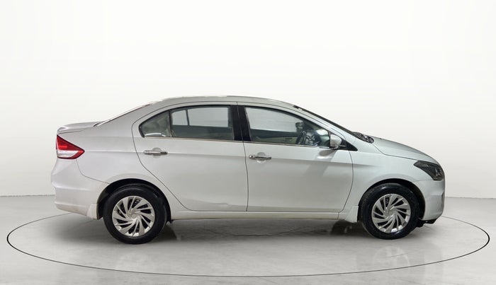 2018 Maruti Ciaz SIGMA DIESEL 1.3, Diesel, Manual, 98,779 km, Right Side View