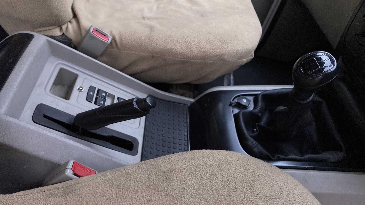 2019 Mahindra Scorpio S3, Diesel, Manual, 71,579 km, Gear Lever