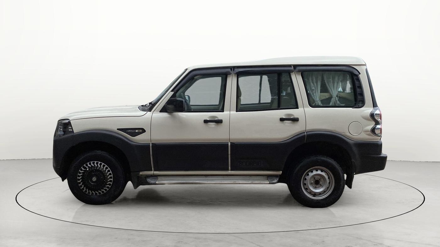 2019 Mahindra Scorpio S3, Diesel, Manual, 71,579 km, Left Side