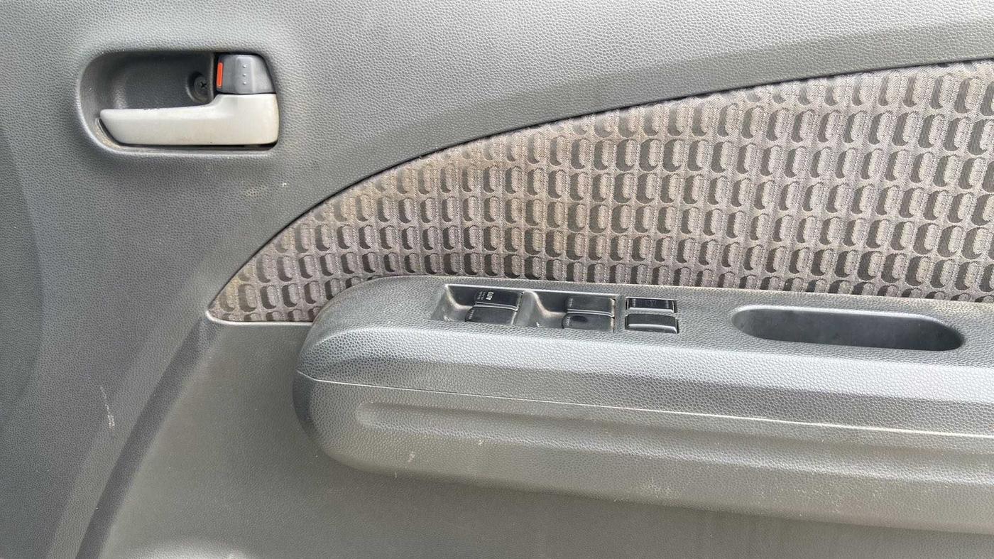 2014 Maruti Ritz VXI ABS AMT, CNG, Automatic, 65,999 km, Driver Side Door Panels Control