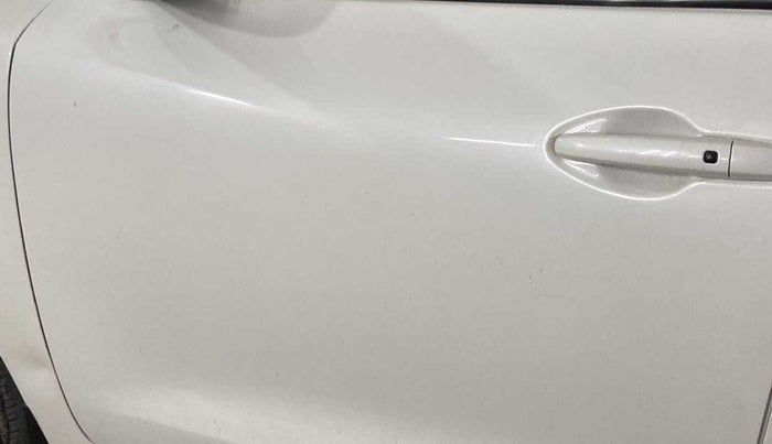 2018 Maruti Swift ZXI AMT, Petrol, Automatic, 1,11,791 km, Front passenger door - Minor scratches