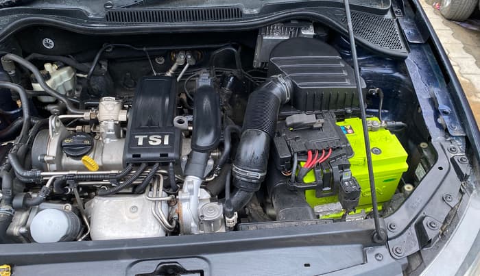 2015 Volkswagen Vento HIGHLINE PETROL AT, Petrol, Automatic, 97,759 km, Engine View - Left