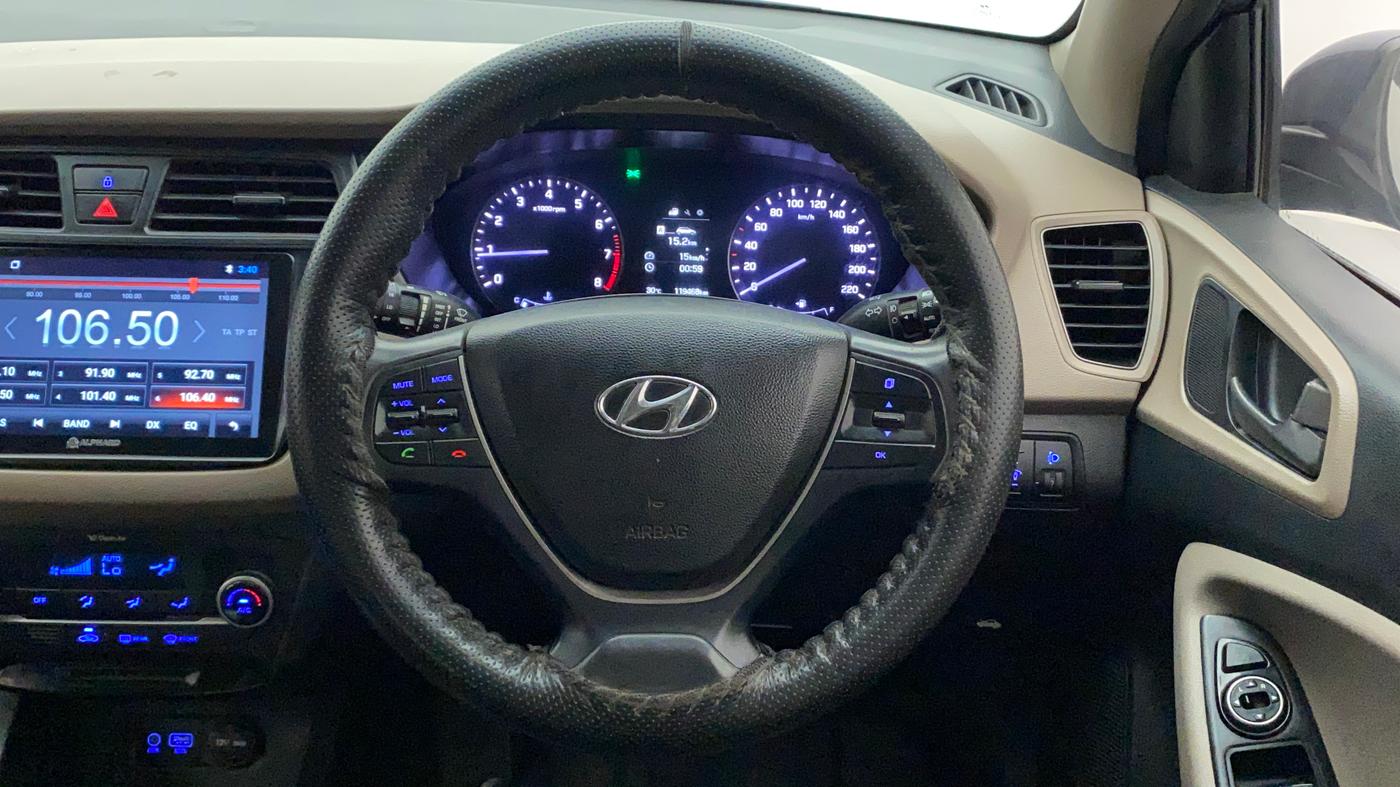 2016 Hyundai Elite i20 ASTA 1.2, Petrol, Manual, 1,19,368 km, Steering Wheel Close Up