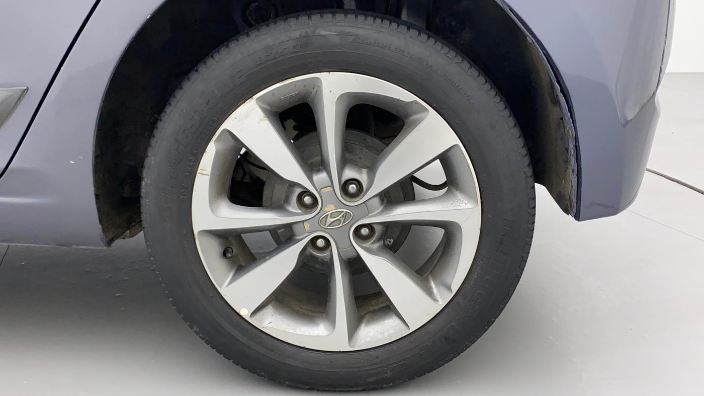 2016 Hyundai Elite i20 ASTA 1.2, Petrol, Manual, 1,19,368 km, Left Rear Wheel