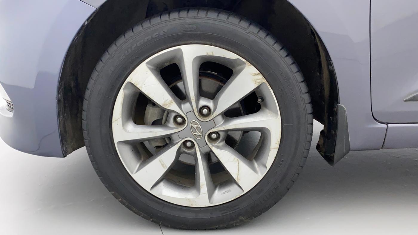 2016 Hyundai Elite i20 ASTA 1.2, Petrol, Manual, 1,19,368 km, Left Front Wheel
