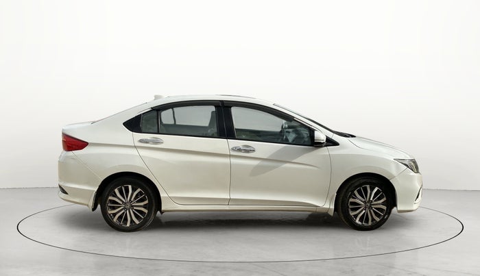 2017 Honda City 1.5L I-VTEC VX, Petrol, Manual, 1,04,689 km, Right Side View