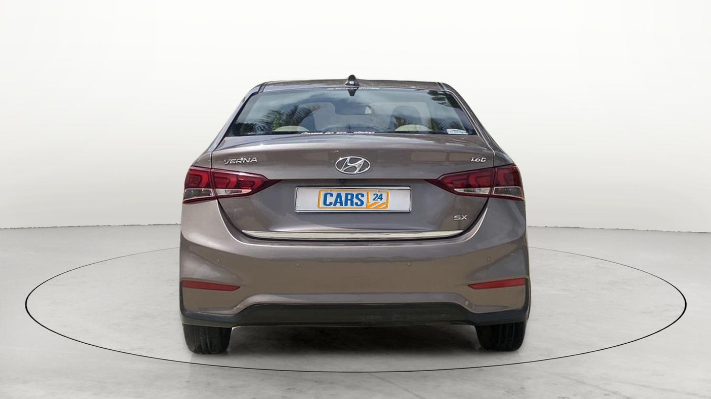 2018 Hyundai Verna 1.6 CRDI SX, Diesel, Manual, 49,792 km, Back/Rear
