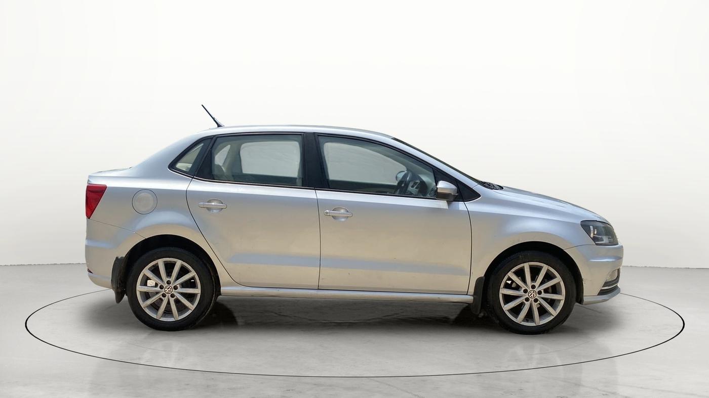 2017 Volkswagen Ameo HIGHLINE PLUS 1.5L 16 ALLOY, Diesel, Manual, 99,643 km, Right Side