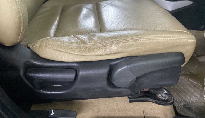 2017 Honda City 1.5L I-VTEC VX CVT, Petrol, Automatic, 67,373 km, Driver Side Adjustment Panel