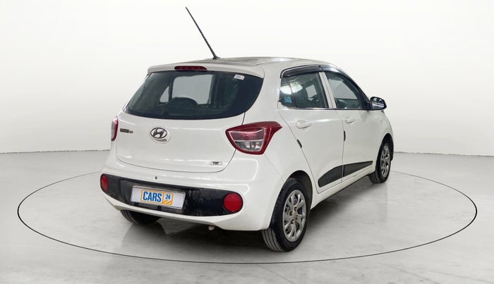 2017 Hyundai Grand i10 MAGNA 1.2 KAPPA VTVT, Petrol, Manual, 76,306 km, Right Back Diagonal