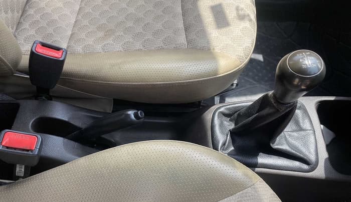 2017 Hyundai Eon MAGNA +, Petrol, Manual, 41,776 km, Gear Lever