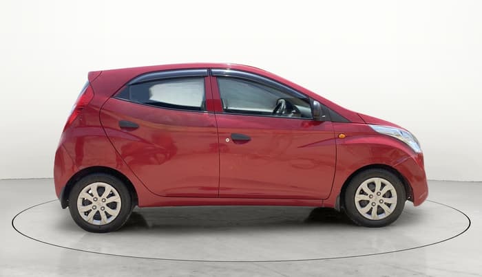 2017 Hyundai Eon MAGNA +, Petrol, Manual, 41,776 km, Right Side