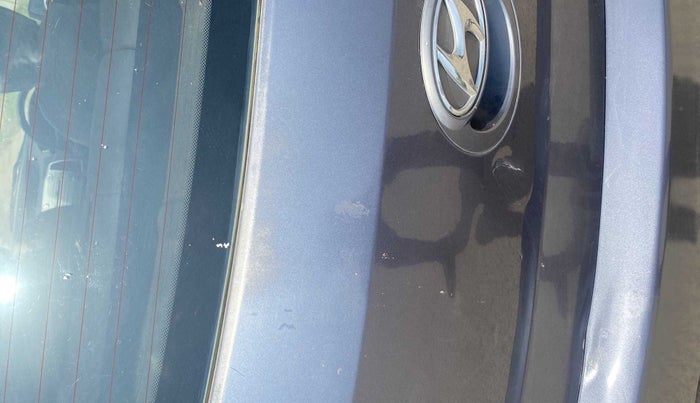 2011 Hyundai i20 SPORTZ (O) 1.2, Petrol, Manual, 1,08,687 km, Dicky (Boot door) - Slightly dented