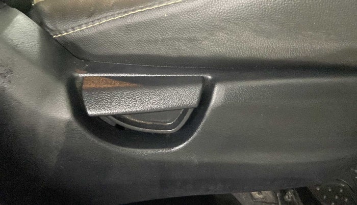 2019 Hyundai NEW SANTRO SPORTZ AMT, Petrol, Automatic, 24,121 km, Driver Side Adjustment Panel