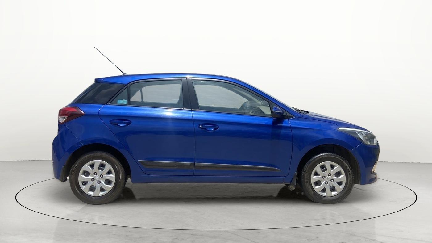 2017 Hyundai Elite i20 SPORTZ 1.2, Petrol, Manual, 62,621 km, Right Side View