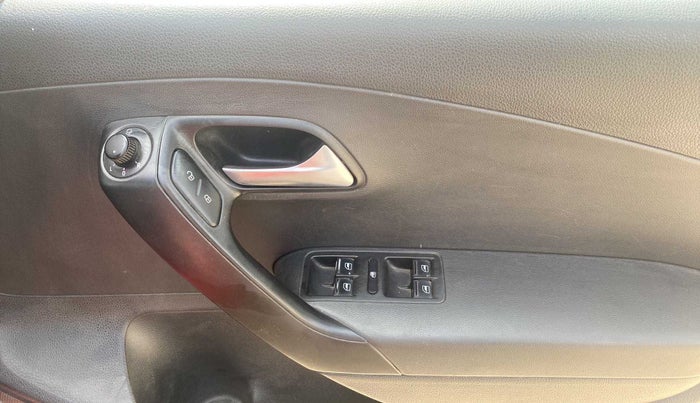 2018 Volkswagen Polo GT TSI AT, Petrol, Automatic, 1,12,625 km, Driver Side Door Panels Control