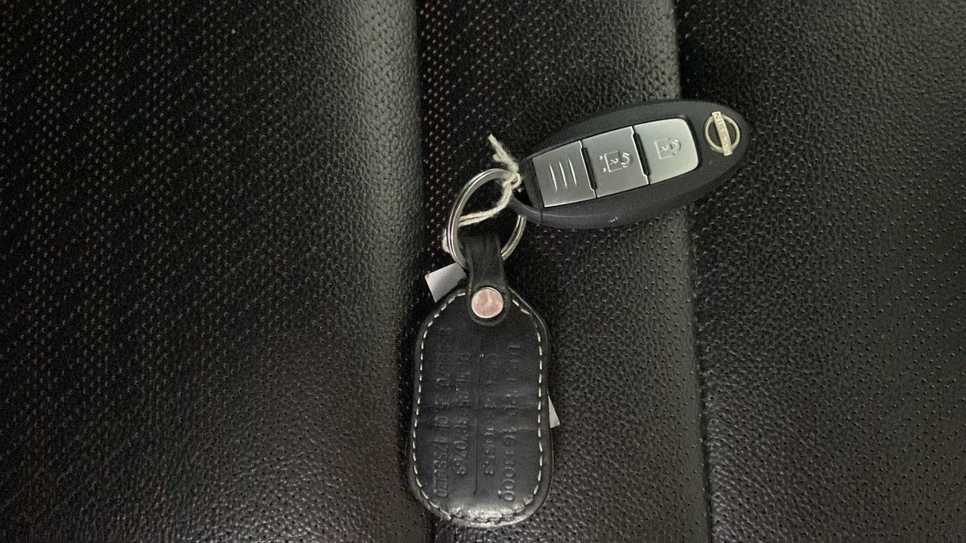 2021 Nissan MAGNITE XV MT, CNG, Manual, 61,923 km, Key Close Up