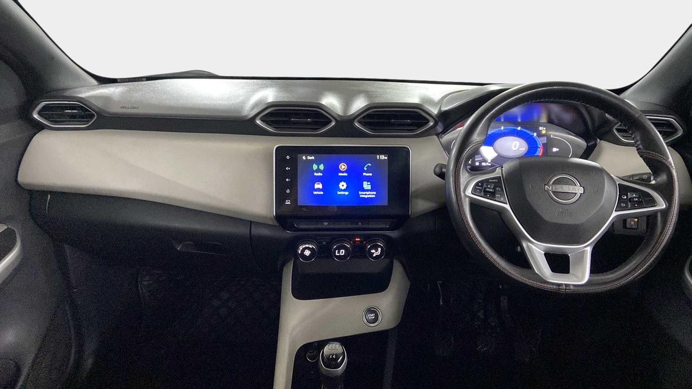 2021 Nissan MAGNITE XV MT, CNG, Manual, 61,923 km, Dashboard