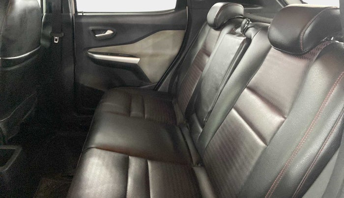 2021 Nissan MAGNITE XV MT, CNG, Manual, 61,923 km, Right Side Rear Door Cabin