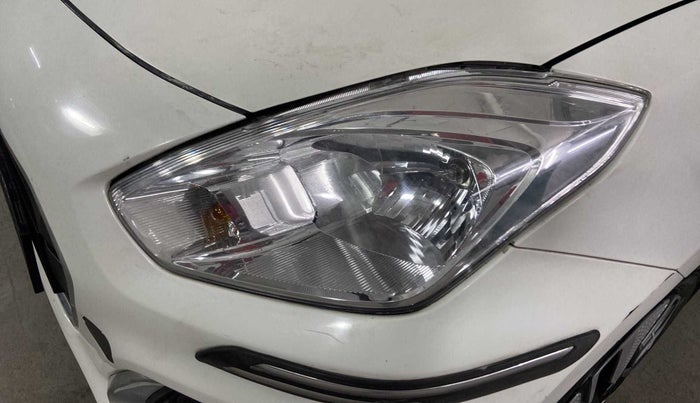 2020 Maruti Dzire VXI, Petrol, Manual, 52,492 km, Left headlight - Clamp has minor damage