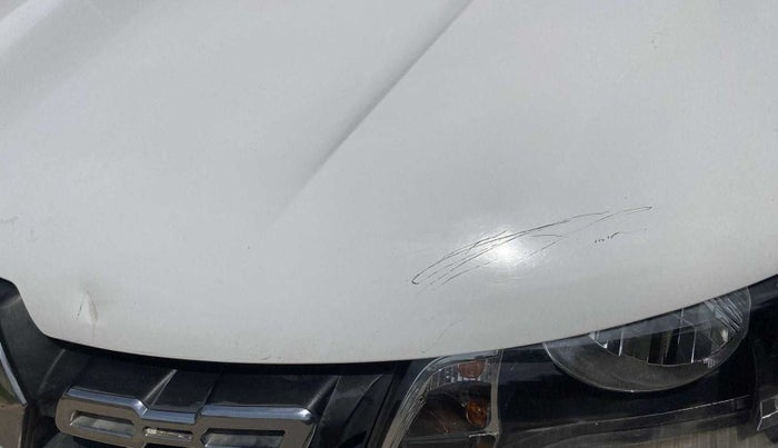 2017 Renault Kwid RXT 1.0, Petrol, Manual, 32,590 km, Bonnet (hood) - Slightly dented