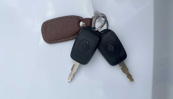 2017 Renault Kwid RXT 1.0, Petrol, Manual, 32,590 km, Key Close Up