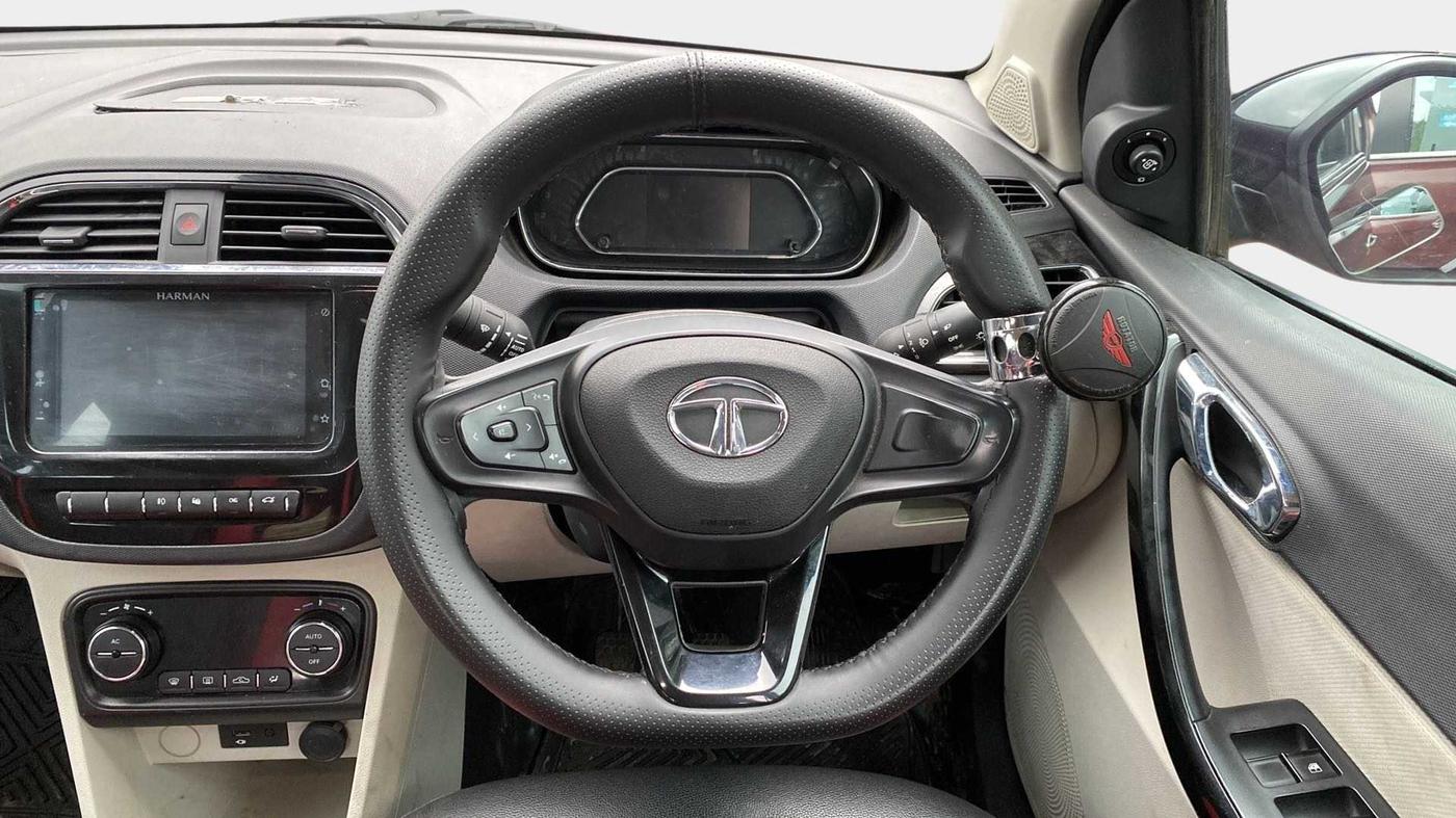 2022 Tata TIGOR XZ PLUS CNG, CNG, Manual, 13,145 km, Steering Wheel Close Up